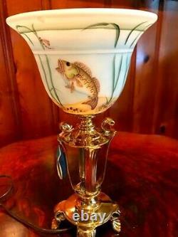 Fenton Art Glass Special Collection Lamphand Peint Sur Verre Opalescent