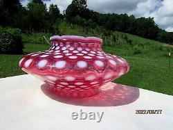 Fenton Canneberge Opalescent Polka Dot Vase 7w X 4h 1950's Monnaie