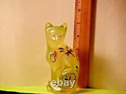 Fenton Lily Trail Opalescent Topaz Glass Cat Artiste Peint À La Main Signé Aucune Faille