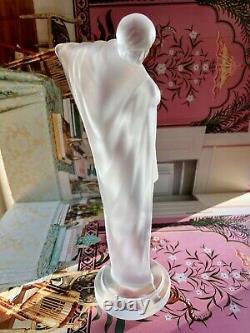 Figurine En Verre Opalescent Art Déco Lucille Sevin Moulded Etling France C1925