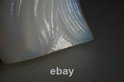 Figurine en verre opalescent de poisson Etling Art Déco