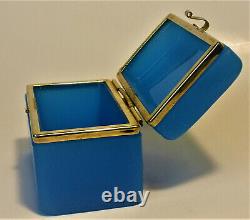 Français Opaline Glass Casket Trinket Box Ormolu Gilt Brass Mounts 1880s France