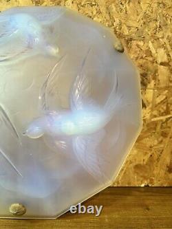 Grand Lustre de Suspension en Verre, Ezan France, Art Déco Opalescent, Décor Les Oiseaux