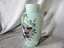 Grand vase en verre opaque de style vintage du milieu du siècle continental de 25 cm.