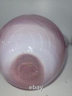 Jarre en verre opalescent rose victorien de 9 pouces B20