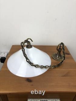 Lumière de plafond opaline coolie art déco antique