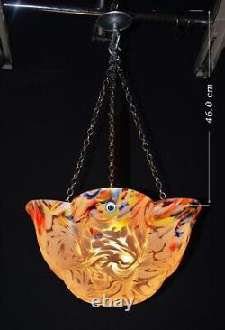 Lumière pédante Art déco Vintage en phénolique Bakélite des années 1940 avec chaînes en verre d'art chromé