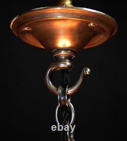 Lumière suspendue d'école en verre opalin et chrome néoclassique Art déco C-1920s