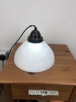 Lumineux de plafond opalin coolie Art déco antique