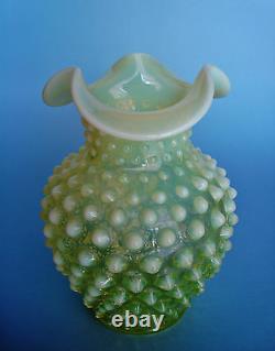 Old Vintage Uranium Vase Verdâtre-jaune Vaseline Hobbnail Opalescent Vase Volante