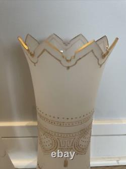 Paire Verre Opaline Français 12.75 Vases, Gilt Décoré, Vers 1880-1900
