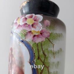 Paire d'antiques vases en verre opaline français émaillés et peints à la main avec une scène de Murillo 12
