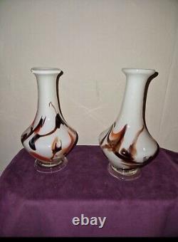 Paire de vases en verre opalin italien des années 1970