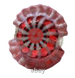 Panier Jacqueline en verre opalescent cranberry à côtes optiques Fenton Art Glass 6
