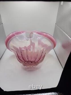 Panier vintage en verre soufflé à la main de Murano rose opalescent à deux anses, vers 1970