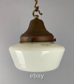 Petite lampe de chapelle en verre opaline Art Déco (23067)