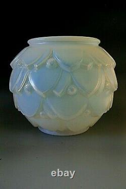 Pivoines De Vase De Verre Opalescent Sabino