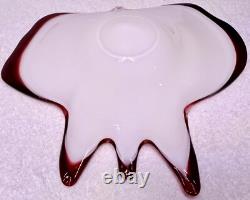 Plat en verre Bullicante Fratelli Toso en Opalescent Blanc Cranberry Papillon Murano