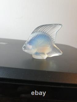 Poisson-ange opalescent signé Lalique