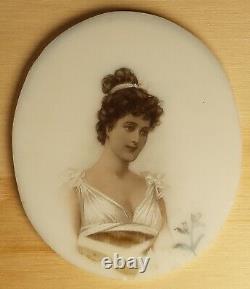 Portrait miniature de l'époque victorienne sur verre opalin