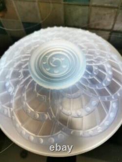 Rare Bol en verre opalescent Art Déco en arcades de Sevres français par J Landier des années 1930