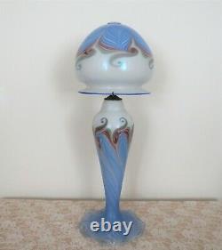 Rare Vandermark Lampe De Table En Verre De Plume D'art Opalescent En Bleu