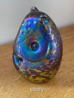 Superbe presse-papiers en verre bleu et jaune opalescent moderne de John Ditchfield