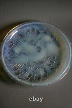 Très grand plat en verre opalescent Art Déco Pierre D'Avesn vers 1930