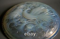 Très grand plat en verre opalescent Art Déco Pierre D'Avesn vers 1930