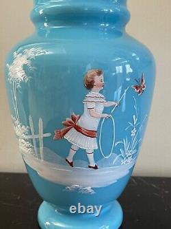 Vase D'urn En Verre D'art Opaline Victorien Avec Décoration En Émanel