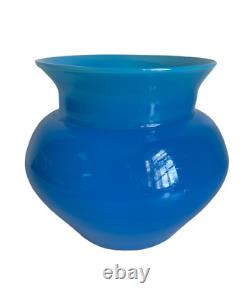 Vase En Verre D'art Bleu Suédois De Erik Hoglund Pour Boda 5 Inc Heigh Signé