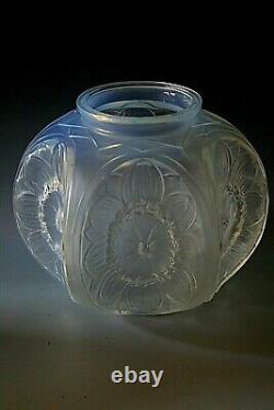 Vase En Verre Opalescent Art Déco Sabino Anémones