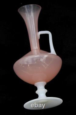 Vase Ewer en Opaline Rose italienne vintage Italie 23cm 9.06in MCM années 60