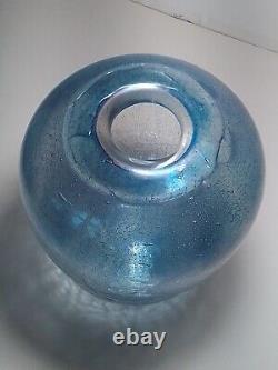 Vase Leon Applebaum, Verre Soufflé, Bleu Lumière Opalescente, Signé 6 1/2 Pouces de Hauteur