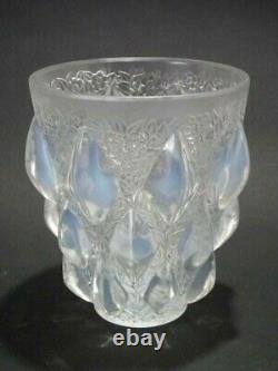 Vase ' René Lalique Opalescent Glass'rampillion