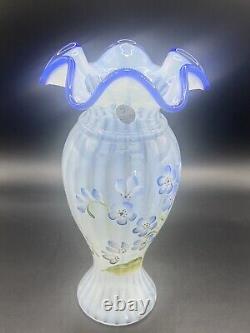 Vase Vtg Fenton en opalescent français à rayures optiques, peint à la main, signé 'Forget Me Not'