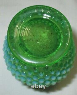 Vase à fleurs en verre d'art opalescent vert Fenton Hobnail Vintage Antique en parfait état