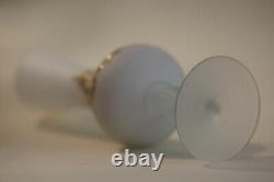 Vase à pied en opaline blanche vintage Toscane Italie avec des roses 26cm 10in 016