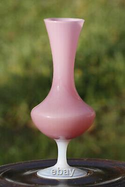 Vase à tige de bouton d'opale rose italienne vintage Italie 22cm 8.6in Base opalescente