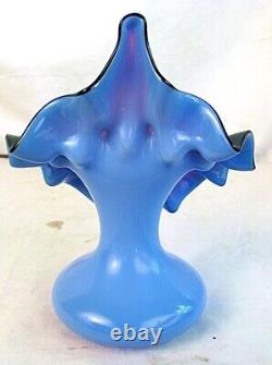Vase de verre d'art français Jack in the Pulpit bleu opalescent c. 1880