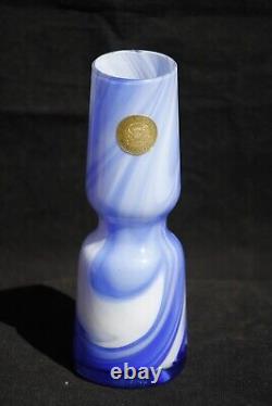 Vase en opaline bleu blanc vintage de Carlo Moretti Italie Murano 7,3 pouces avec étiquette