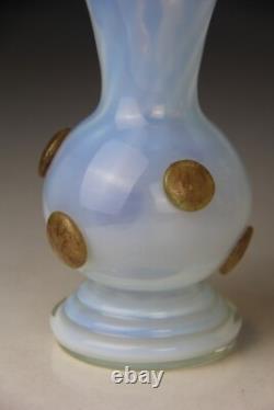Vase en verre art opalin blanc vintage