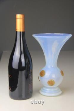 Vase en verre art opalin blanc vintage