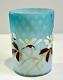 Vase En Verre D'art Opalescent Bleu Clair Vintage Fenton Satiné à Motif Diamant Matelassé