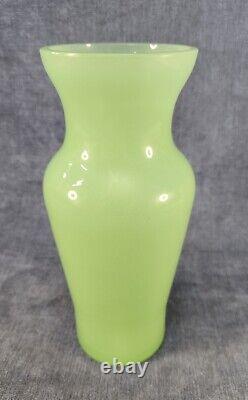 Vase en verre d'art opaline jade vert Ferro Murano étiquette vintage milieu du siècle u-5.1B