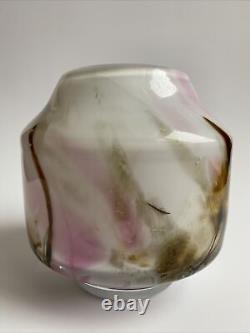 Vase en verre d'art soufflé à la main signé FOSTORIA opalescent multicolore 6 1/4H RARE