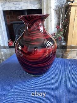Vase en verre de Murano opalin de Carlo Moretti du milieu du siècle en rouge et noir