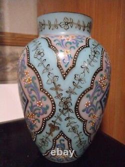 Vase en verre émaillé opaline bohémien antique, style persan, Moser Harrach c1900