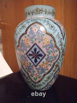 Vase en verre émaillé opaline bohémien antique, style persan, Moser Harrach c1900