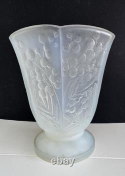 Vase en verre français ETLING Wattle opalescent blanc Art Déco antique France